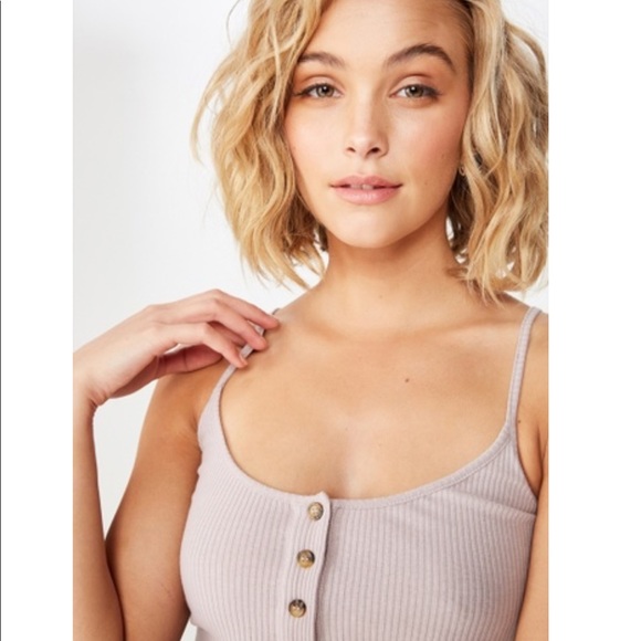 Button Tank - Picture 3 of 5